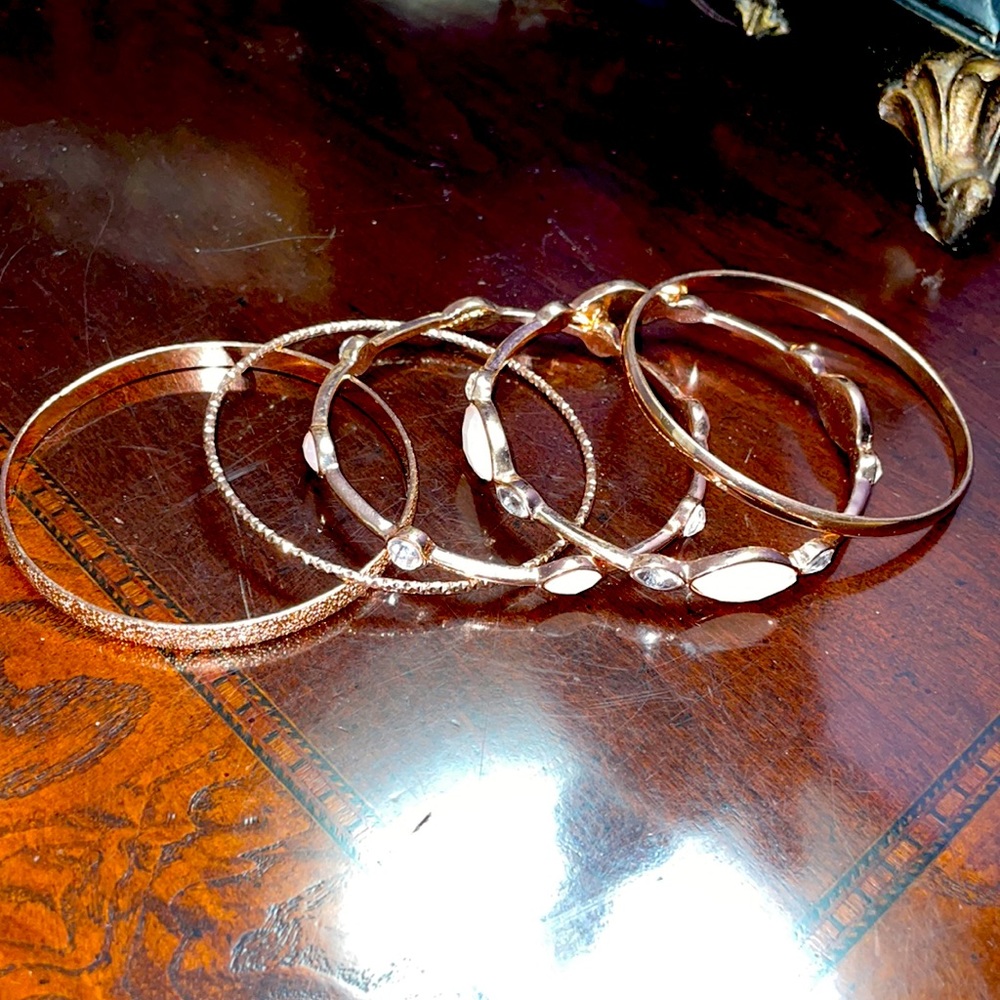 INC Bangle bracelet set